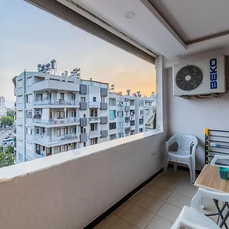 Flat Near Markantalya Mall In Muratpasa Αττάλεια